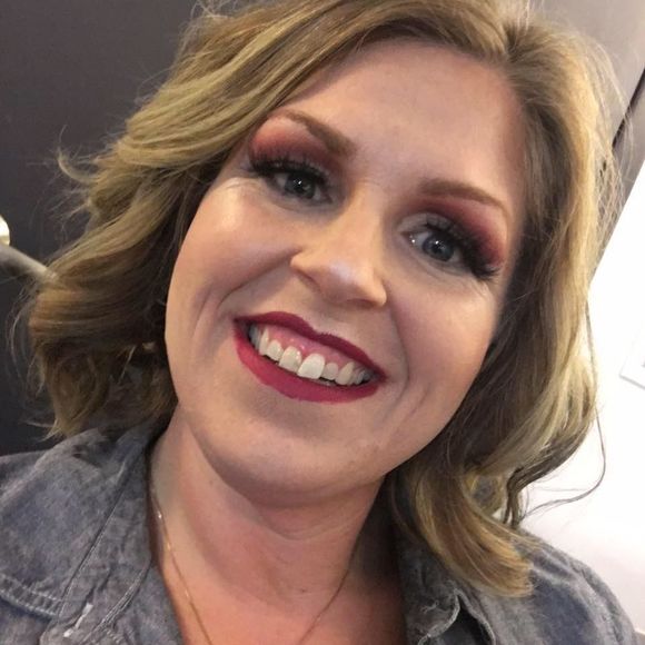 Meet your Posher, Ashley - Picture 1 of 1